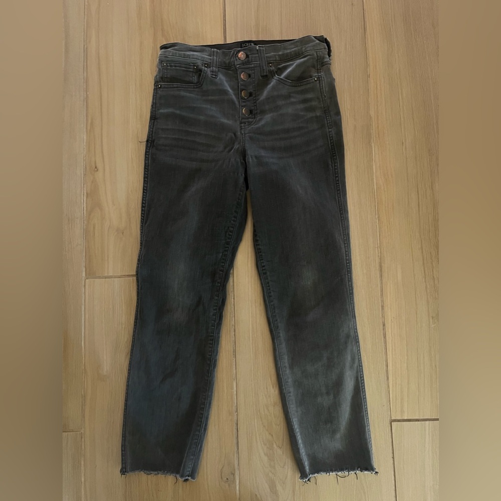 Black stone wash jean with high rise waist and straight cut crop leg